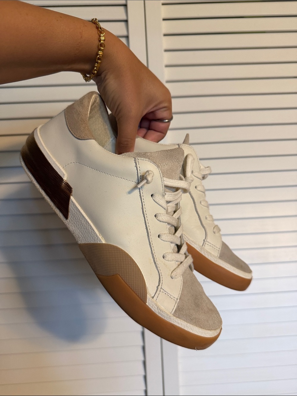 Dolce Vita White Leather & Suede Sneakers | Women’s Size 7.5
